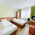 Hotel Glesien 3*