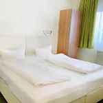 Hotel Regiohotel Halle Leipzig Airport - #schkeuditzerkreuz #bar #fruehstuecksbuffet #freeparking Schkeuditz