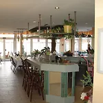 Regiohotel Halle Leipzig Airport - #schkeuditzerkreuz #bar #fruehstuecksbuffet #freeparking Schkeuditz