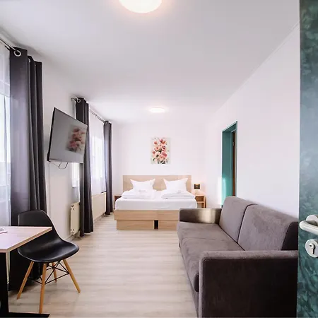 Regiohotel Halle Leipzig Airport - #schkeuditzerkreuz #bar #fruehstuecksbuffet #freeparking Schkeuditz