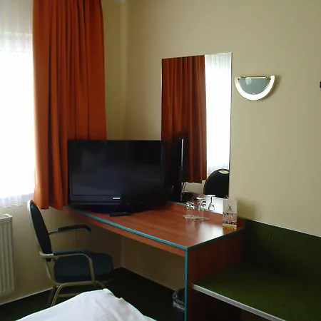 Regiohotel Halle Leipzig Airport - #schkeuditzerkreuz #bar #fruehstuecksbuffet #freeparking Hotel