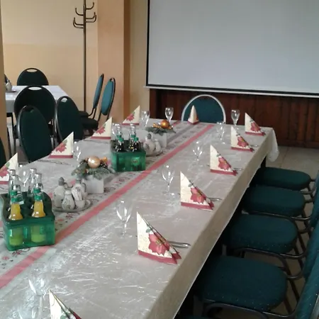 Regiohotel Halle Leipzig Airport - #schkeuditzerkreuz #bar #fruehstuecksbuffet #freeparking Hotel