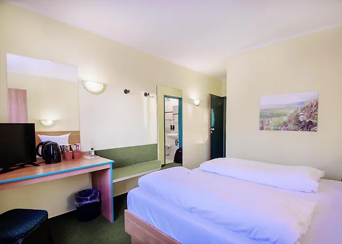 Regiohotel Halle Leipzig Airport - #schkeuditzerkreuz #bar #fruehstuecksbuffet #freeparking Hotel Schkeuditz