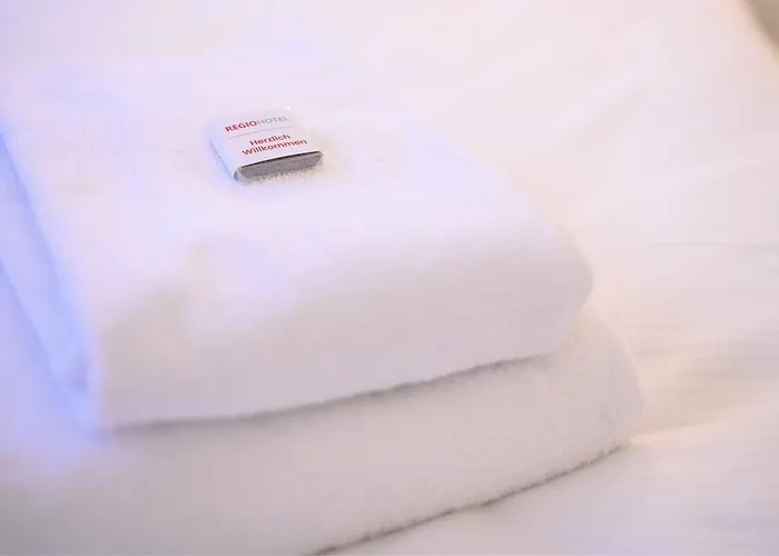 Regiohotel Halle Leipzig Airport - #schkeuditzerkreuz #bar #fruehstuecksbuffet #freeparking Hotel Schkeuditz