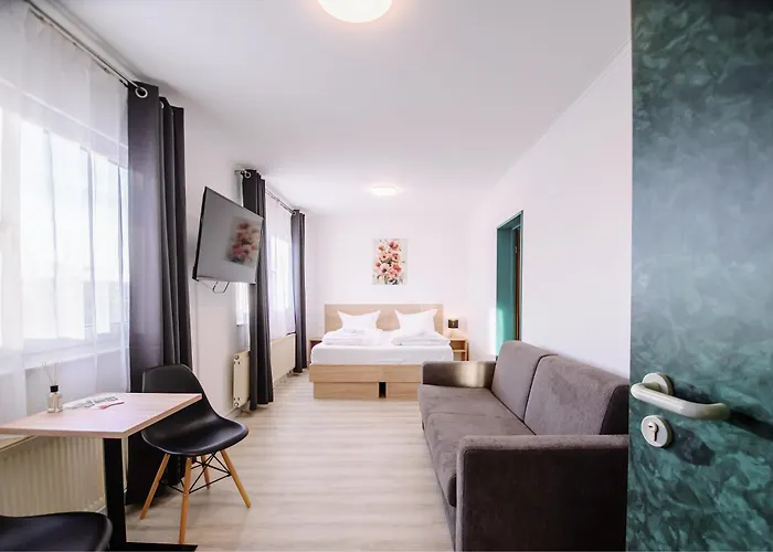 Regiohotel Halle Leipzig Airport - #schkeuditzerkreuz #bar #fruehstuecksbuffet #freeparking Schkeuditz