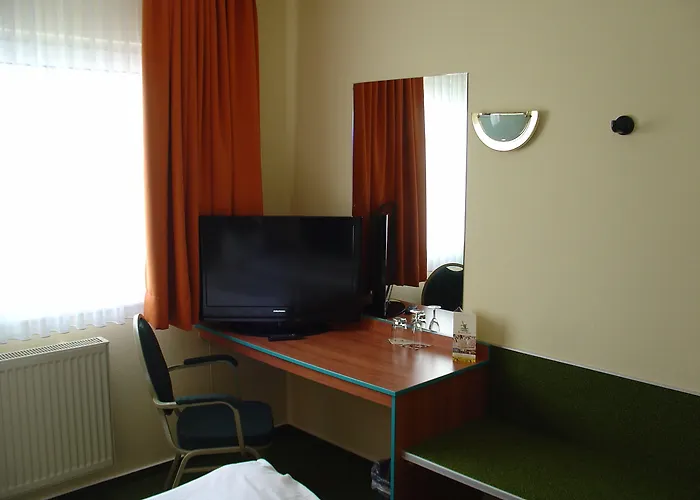 Regiohotel Halle Leipzig Airport - #schkeuditzerkreuz #bar #fruehstuecksbuffet #freeparking Hotel