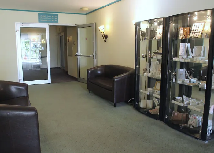 Hotel Regiohotel Halle Leipzig Airport - #schkeuditzerkreuz #bar #fruehstuecksbuffet #freeparking Schkeuditz