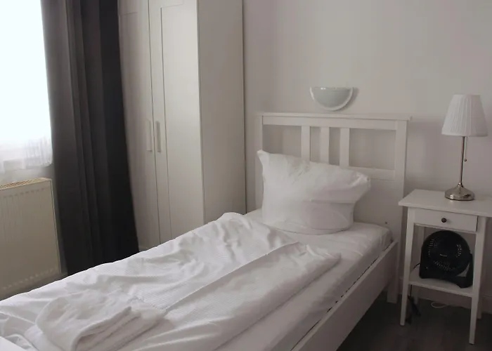 Regiohotel Halle Leipzig Airport - #schkeuditzerkreuz #bar #fruehstuecksbuffet #freeparking Hotel Schkeuditz